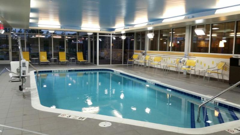 Fairfield Inn & Suites By Marriott פלטסבורג מראה חיצוני תמונה